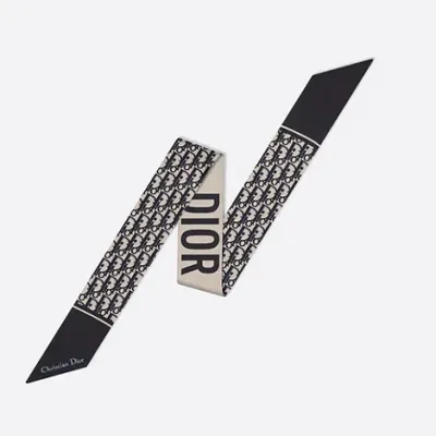 01c6f8 9c272fa97e2242deb3b2c8fabaa2276b mv2