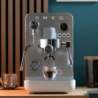 smeg emc02whmuk mini pro espresso machine - AEU Luxury Malaysia